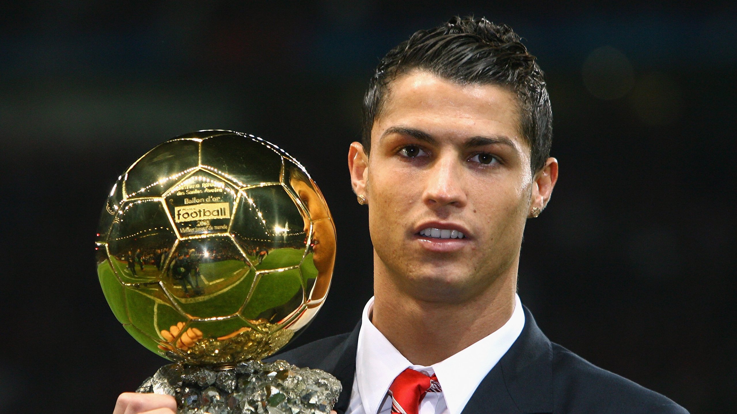 影响深远的比赛瞬间：运动员所创造的历史纪录，记录运动员的成绩